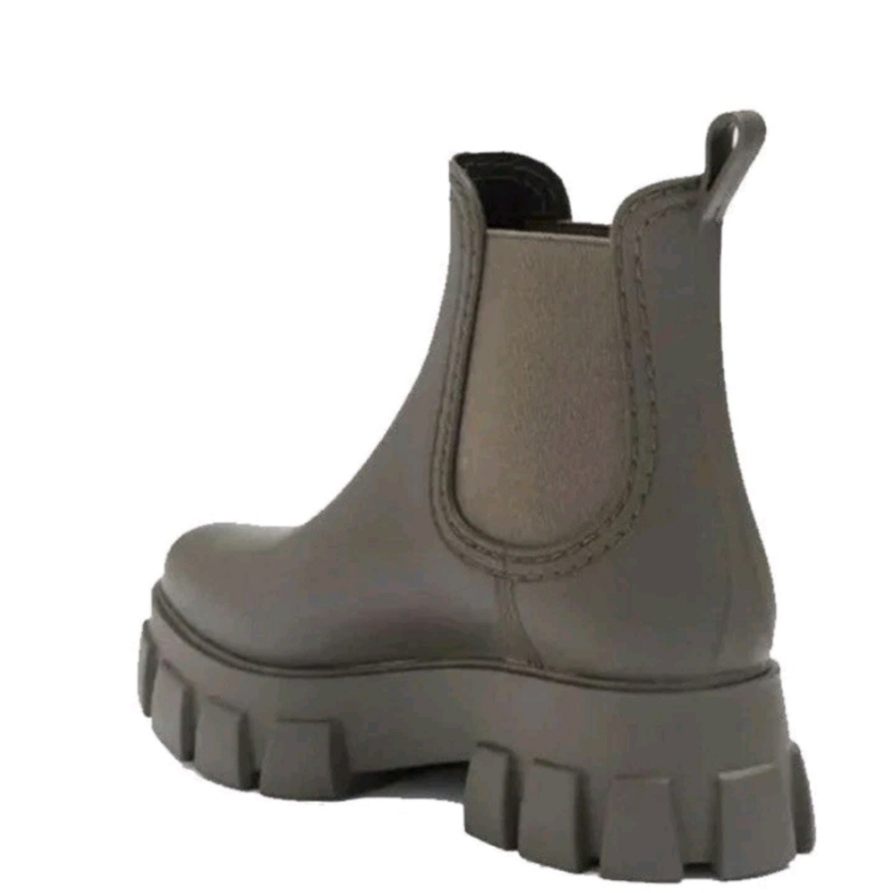 Jeffrey Campbell Platform Lug Sole Chelsea Matte Grey Green Rain Boots Size 7 - Picture 3 of 10